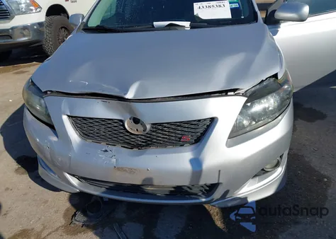 2010 Toyota Corolla S z USA, uszkodzony, nr VIN 2T1BU4EE7AC449417